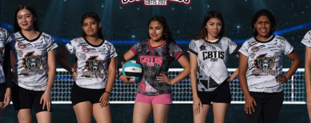 Nuestro equipo de americano femenil.